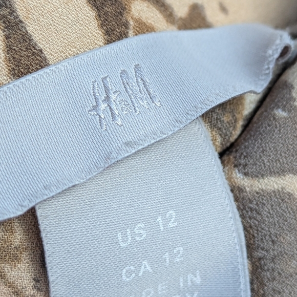 H&M Brown Snake-Print Long Sleeve Blouse - Picture 2 of 8